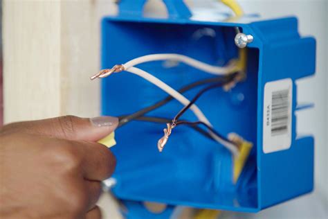 como instalar una junction box|how to insert a junction box.